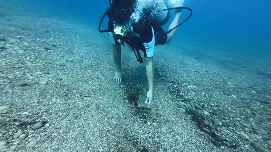 Konyaaltı'nda denizin dibi çöplüğe döndü 1
