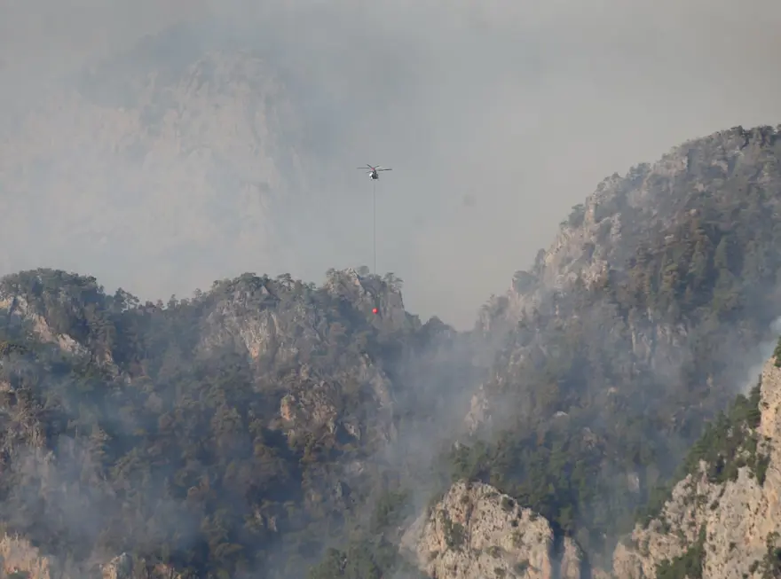 Antalya Kemer'deki orman yangını 4. gününde kontrol altına alındı 35
