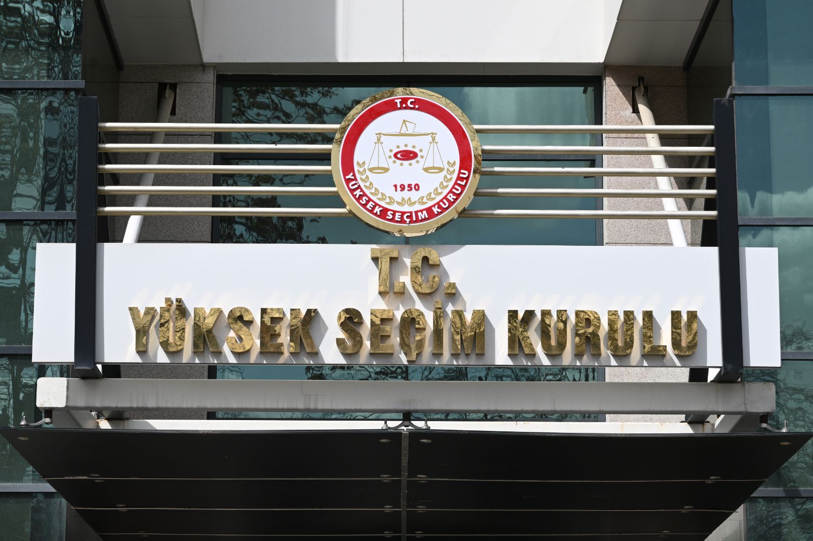 Yüksek Seçim Kurulu’nda kritik toplantı: 31 itiraz karara bağlandı, 30’u reddedildi
