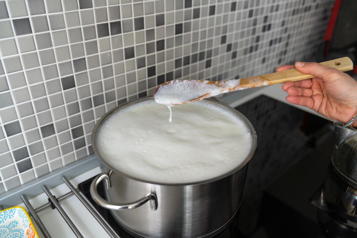 Süt ve süt ürünleri tehlikeli mi? Canan Karatay'dan ezber bozan açıklama