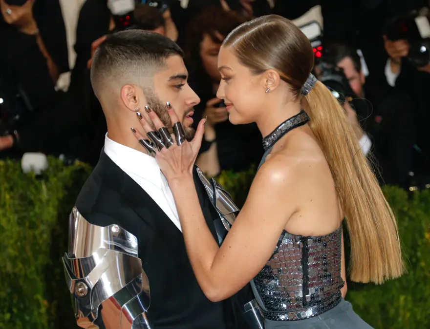Zayn Malik’in ailesine İslam’a saygısızlık gerekçesiyle ölüm tehditleri 9