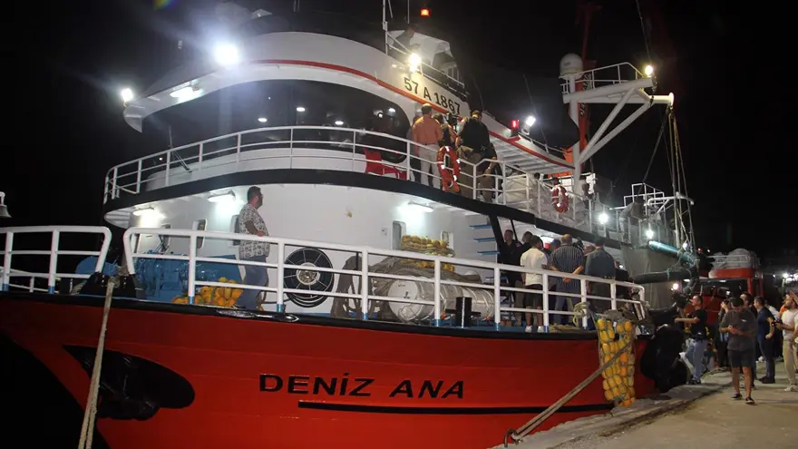 Av yasağı bitti, balıkçılar "Vira Bismillah" dedi 6