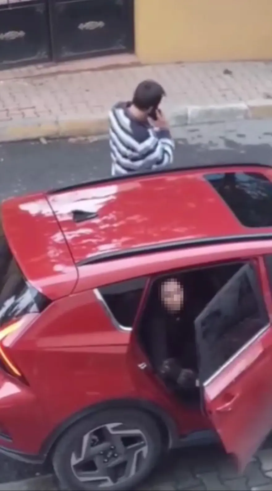 İstanbul'da komşu terörü: "Seni öldüreceğiz" diye tehdit edip dayak attılar 6