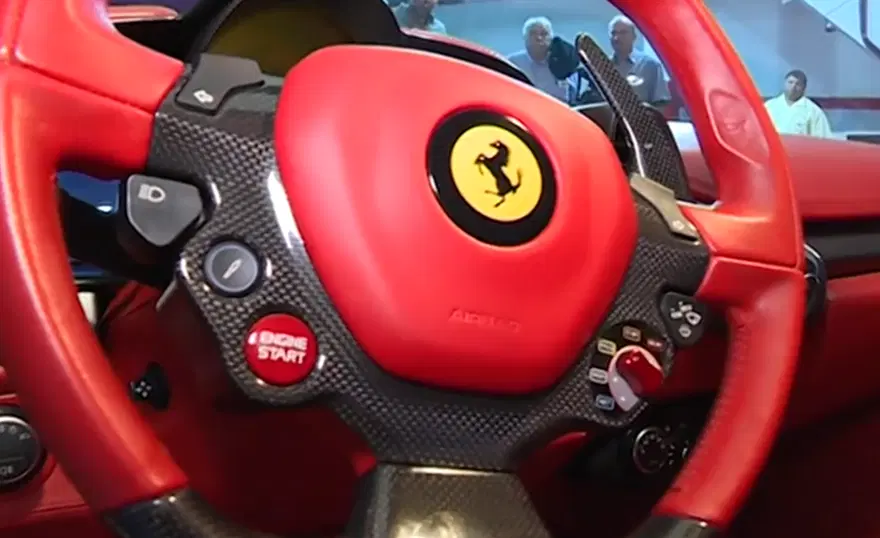 Tosuncuk’un Uruguay maceraları 3: Başını yakan Ferrari’nin görüntüleri ortaya çıktı 8 Tosuncuk’un Uruguay maceraları 3: Başını yakan Ferrari’nin görüntüleri ortaya çıktı 8