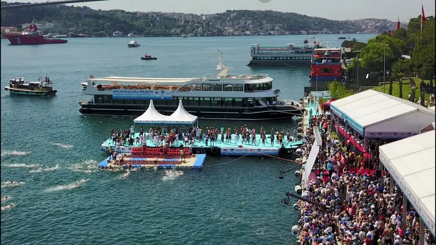 49 ülkenin sporcusu aynı anda yüzerek kıta değiştirdi 7