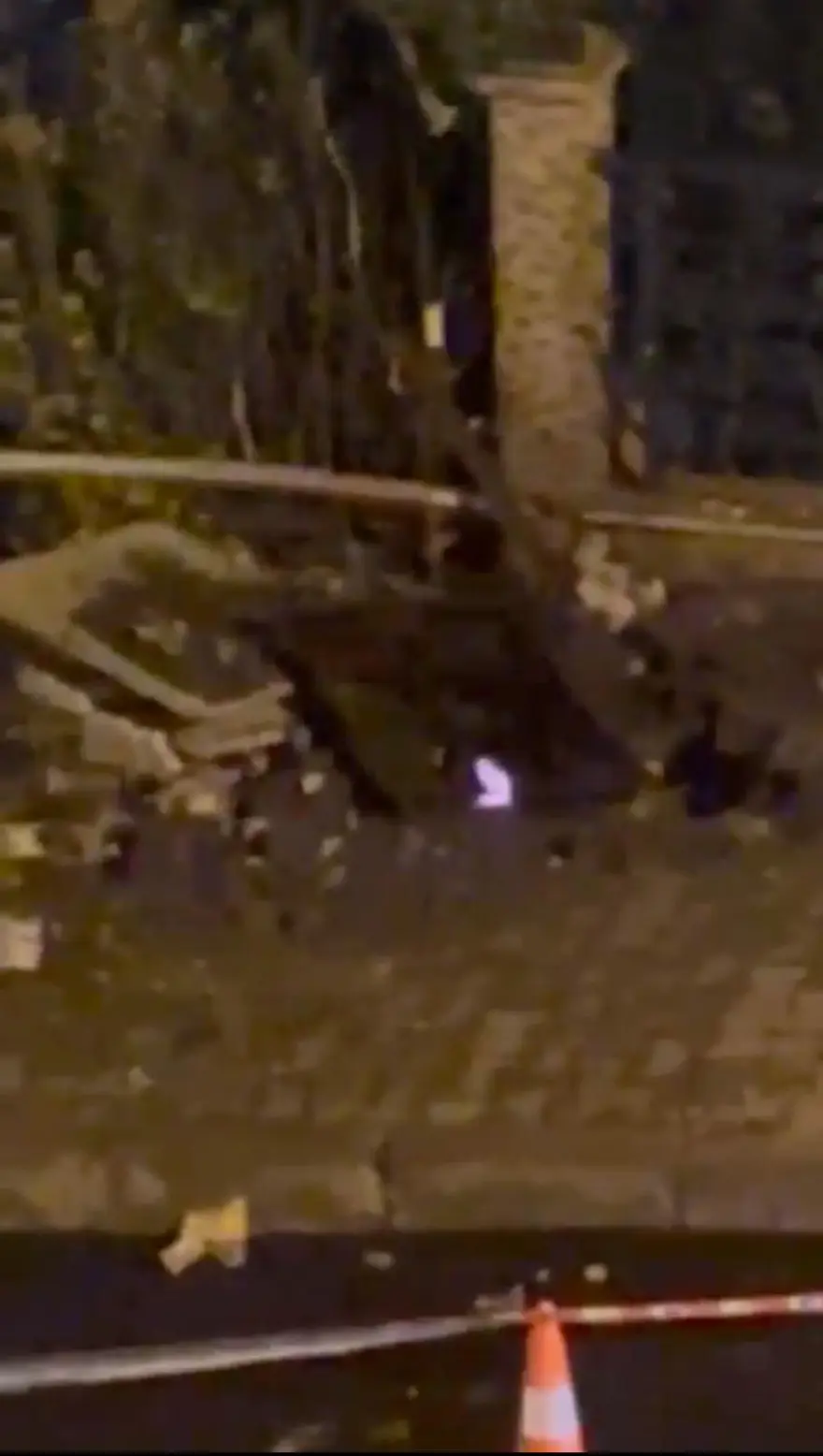 Kaldırımda yürüyen adam ölümden döndü: İç kanama geçirdi, dalağı alındı, kaburgaları kırıldı 7