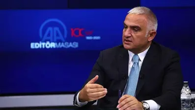 Bakan Ersoy: Havaalanlarında Covid-19 test merkezleri açılacak