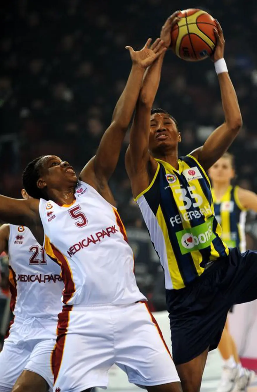 Fenerbahçe devam, Galatasaray MP tamam 4