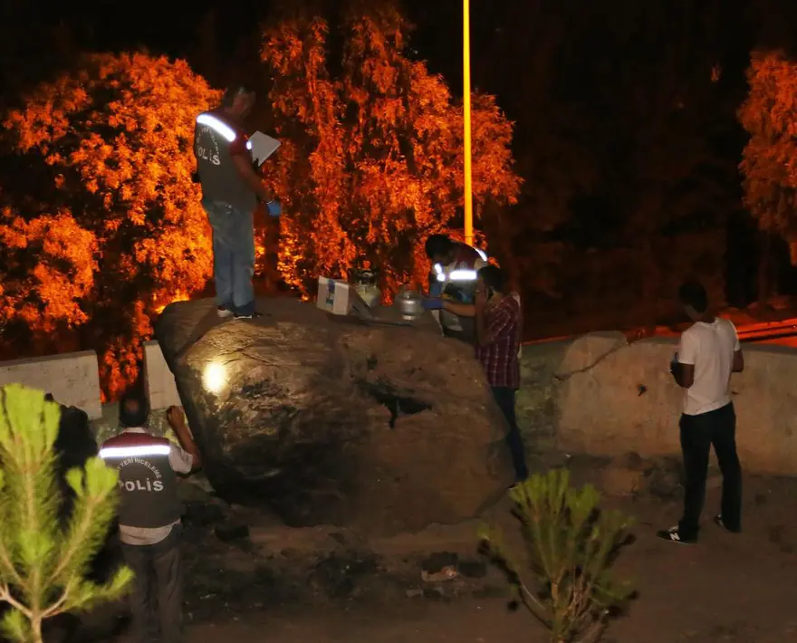 İzmir'de patlatılmak üzere bırakılan tüpler imha edildi 2