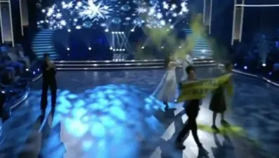 İsveç'te iklim aktivistleri canlı yayını bastı