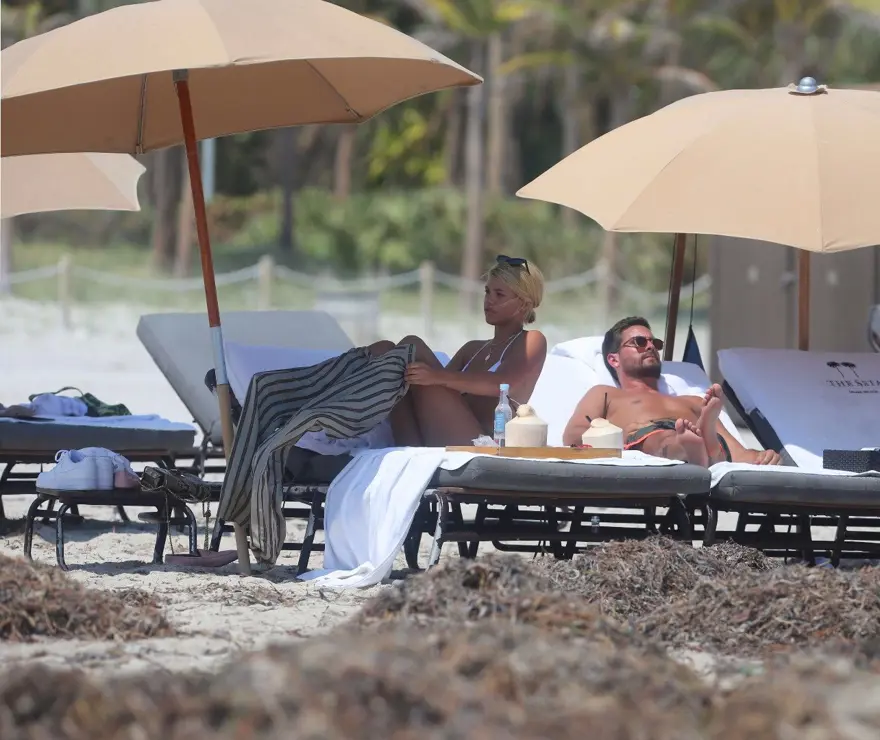 Scott Disick ile Sofia Richie dudak dudağa 4