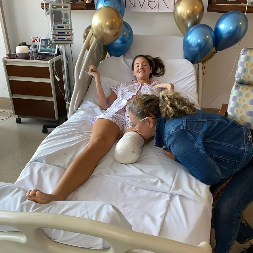 Eski Kolombiya GüzeliDaniella Alvarez'in bacağı kesildi 9
