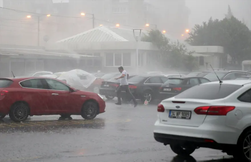 İstanbul'da etkili yağış (20 dakikalık kabus) 36