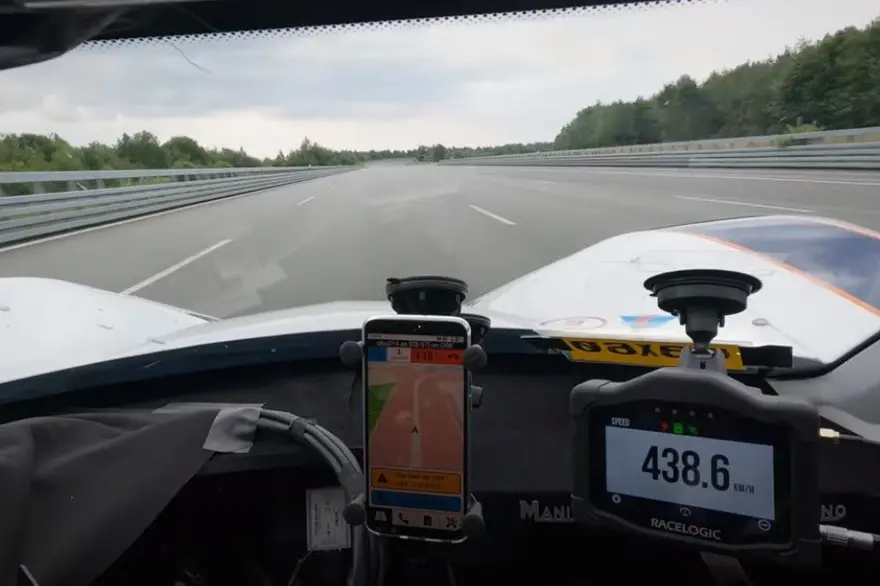Elektrikli otomobillerde hız rekoru kırıldı: Saatte 438 km hıza ulaştı 2 Elektrikli otomobillerde hız rekoru kırıldı: Saatte 438 km hıza ulaştı 2