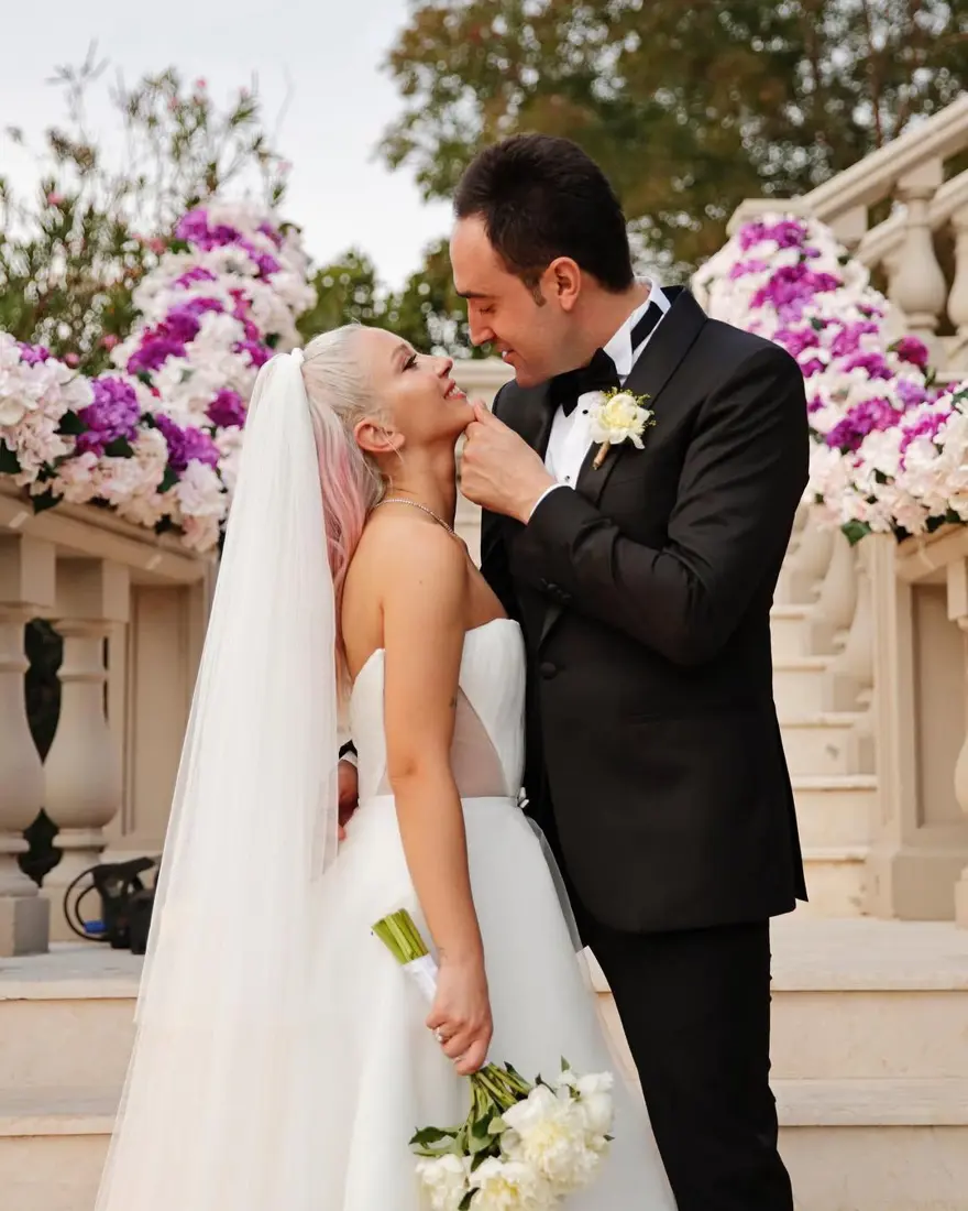 Ece Seçkin: Temizlik takıntım yüzünden terapi alıyorum 3 Ece Seçkin: Temizlik takıntım yüzünden terapi alıyorum 3