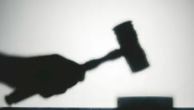 Dünyanın çeşitli yerlerindeki 8 ilginç yasak!