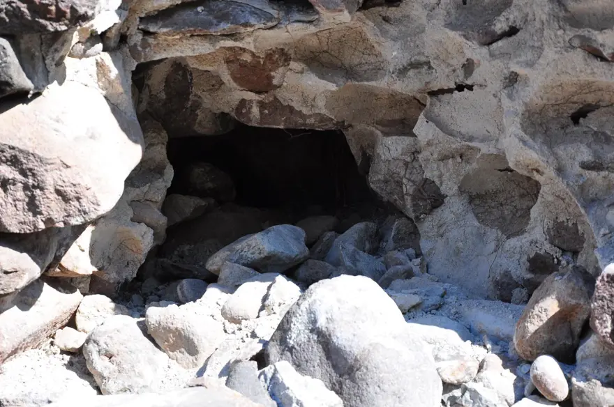 Define hayaliyle taş köprüyü tahrip ettiler 8