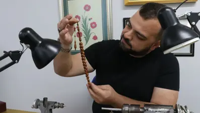 Çocuk yaşlarda başladığı meslekte  "Somut Olmayan Kültürel Miras Taşıyıcısı" ünvanı aldı