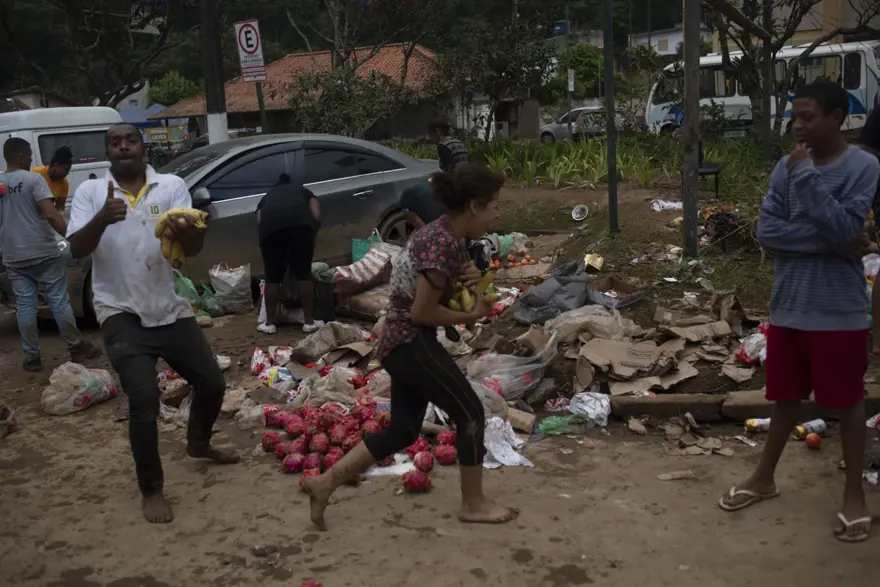 Brezilya’daki sel felaketinde ölenlerin sayısı 104’e çıktı 28 Brezilya’daki sel felaketinde ölenlerin sayısı 104’e çıktı 28