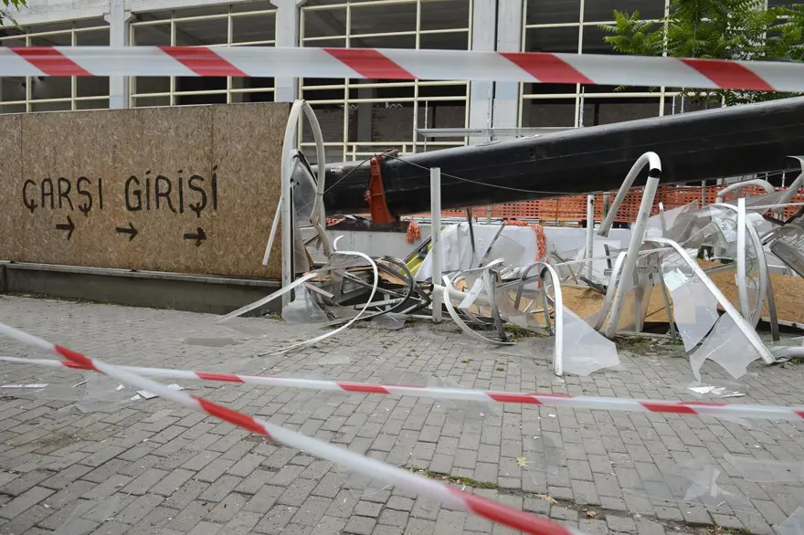 YHT Garaj inşaatında kaza 18