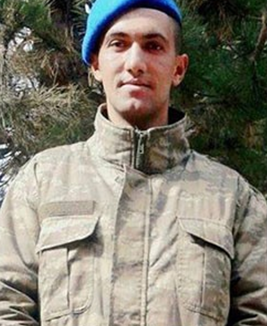 Çarşı iznine çıkan iki arkadaşın kaderi aynı oldu 6