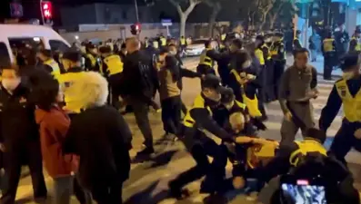 Çin'de yangın faciası ülkeyi karıştırdı