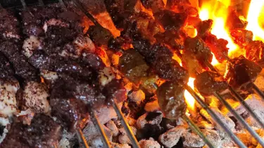 Sahur vaktinde kapış kapış tüketiliyor: Turistlerin de favori yemeği, fiyatı 150 liradan başlıyor