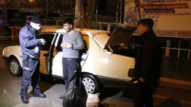 230 paket kaçak sigarayla yakalandı, "Kendime sarıyorum" dedi