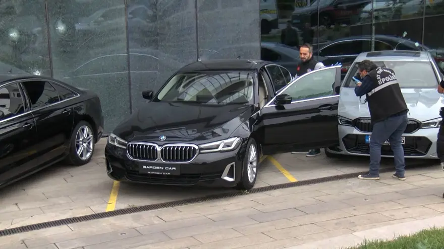 Oto galeriye uzun namlulu silahlarla saldırı 3