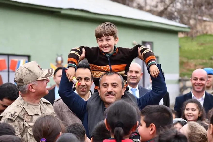 EĞİTİME ÖNEMLİ DESTEKLER 9 EĞİTİME ÖNEMLİ DESTEKLER 9