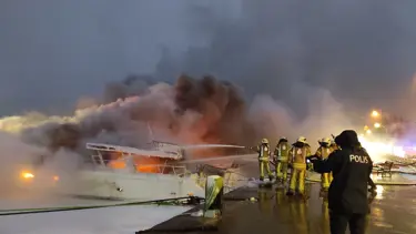 İstanbul Boğazı'nda 2 tekne yandı