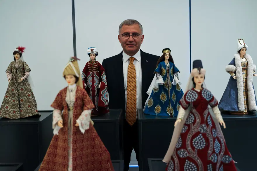 'Hanım Sultanlar' sergisi yurt dışında ilk kez New York'ta Türkevi'nde açıldı 5