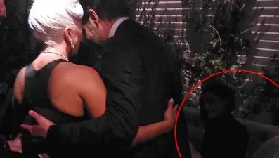 Lady Gaga ile Bradley Cooper’ın yakınlaşması Oscar partisinde de sürdü