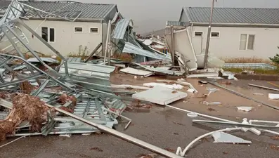 Gümüşhane’yi fırtına ve sağanak vurdu: Çatılar uçtu, tarım arazilerizarar gördü