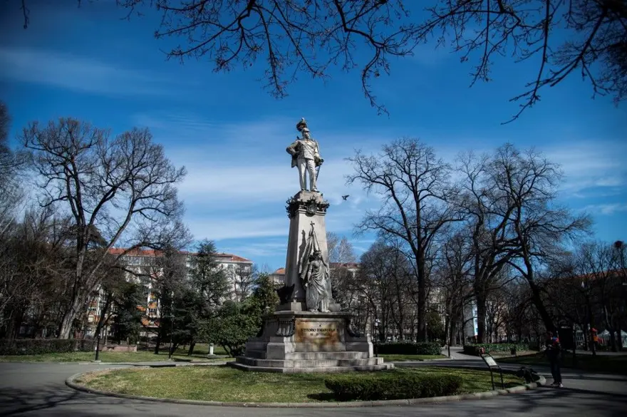 İtalya'da kız kardeşi karantinada ölen İtalyandan isyan çağrısı: Yardım edin 26