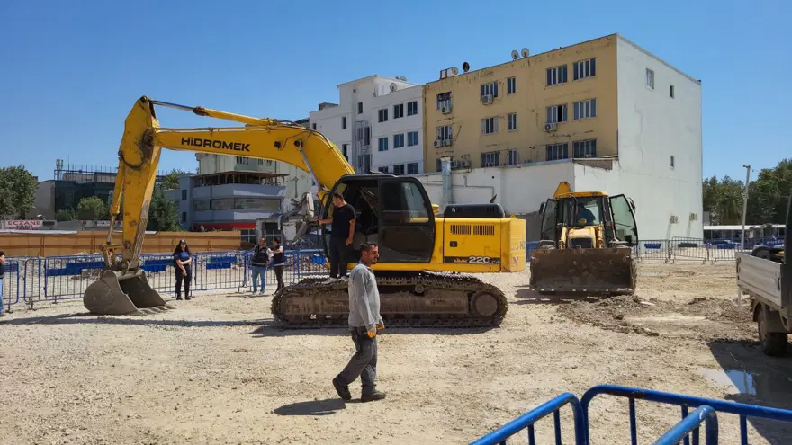 72 kişiye mezar olan İsias Otel'de 3. kez karot örneği alınıyor 5