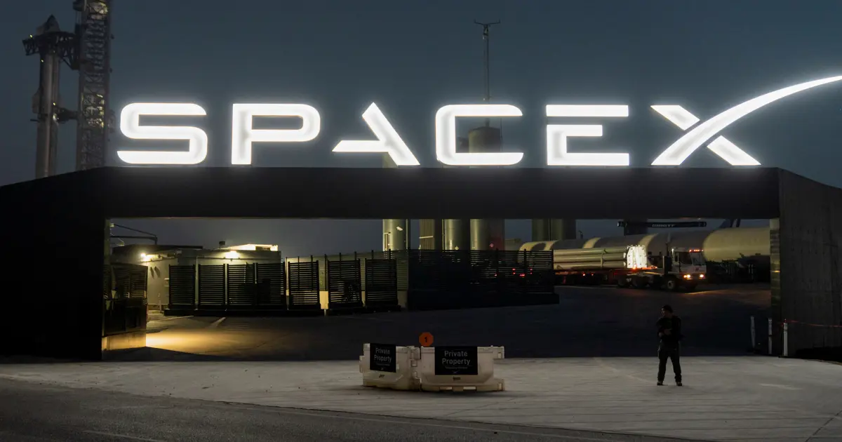 Spacex yatırımcılarından ilginç talepler: Roketi pembeye boyayabilir miyiz? kapak görseli