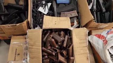 Kaçak silah fabrikası kurup, üretim yaptılar