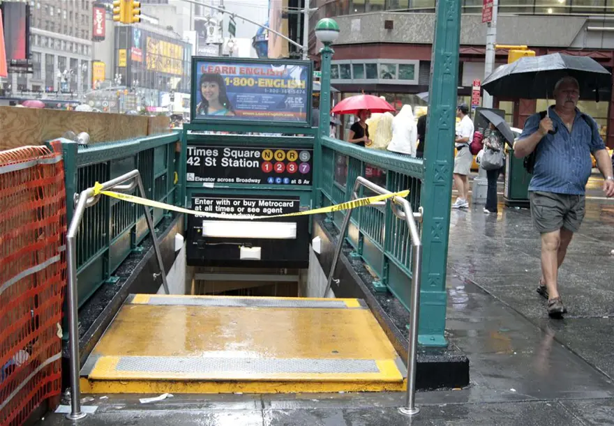 New York yara sarıyor 165 New York yara sarıyor 165