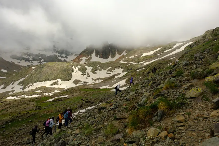 Gümüşhane'nin Artabel Gölleri'nden nefes kesen manzaralar: Osmanlı-Rus Harbi'nden kalma tarihi kalıntılar da var 4