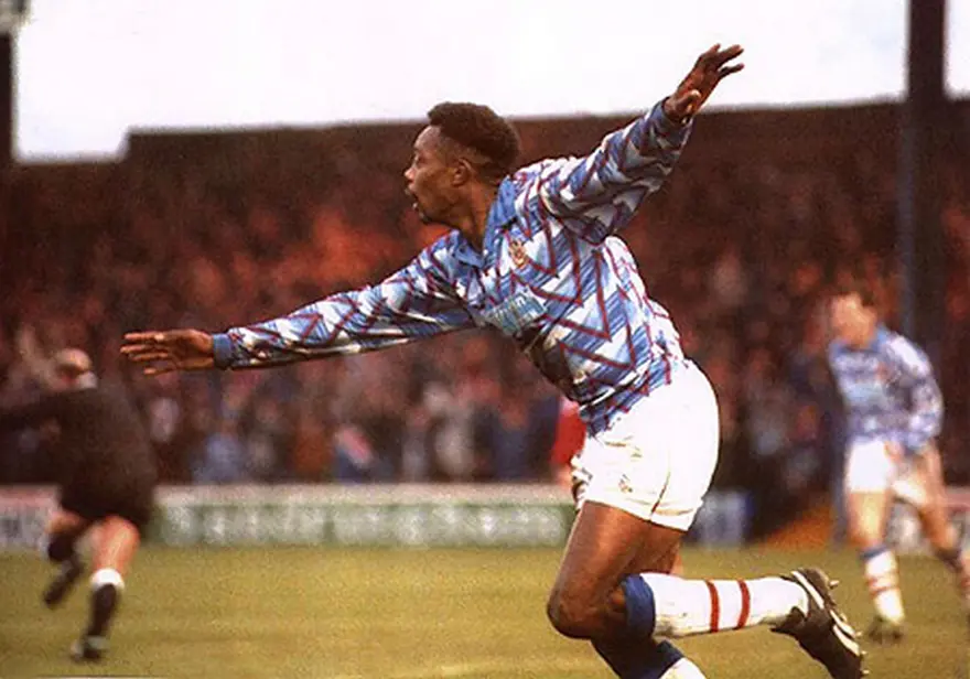 24. Stockport County 1993-94 23