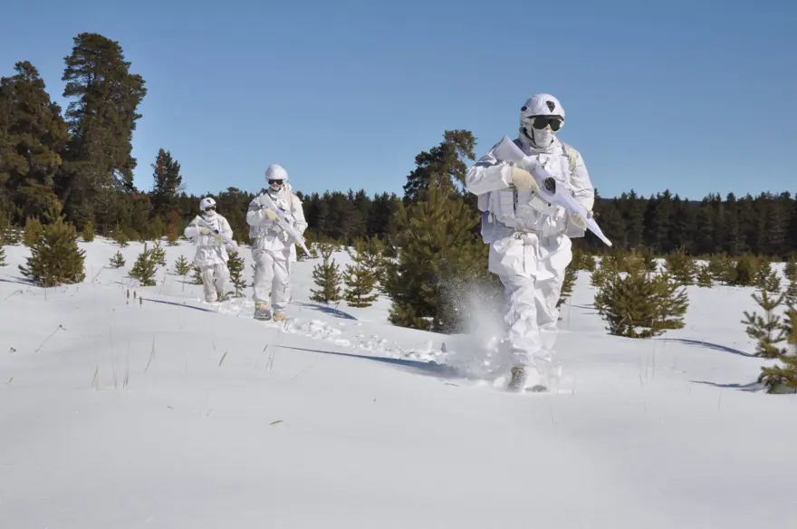 Komandoların 2 bin 200 metre rakımda, eksi 25 derecede zorlueğitimi 31 Komandoların 2 bin 200 metre rakımda, eksi 25 derecede zorlueğitimi 31