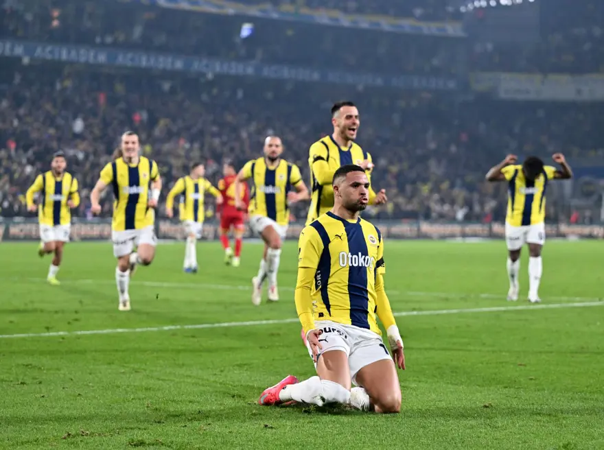 Midtjylland-Fenerbahçe maçı ne zaman, saat kaçta ve hangi kanalda canlı olarak yayınlanacak? Kritik maçta Fenerbahçe'nin muhtemel 11'i belli oldu 