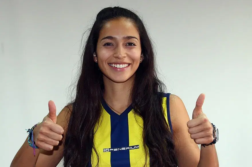 En zengin kadın voleybolcular açıklandı: Ebrar Karakurt ve Zehra Güneş listede 10 En zengin kadın voleybolcular açıklandı: Ebrar Karakurt ve Zehra Güneş listede 10