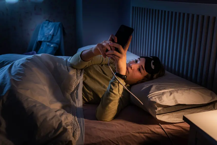 ERGENLİK DÖNEMİNDEKİ GENÇLER ORUÇ TUTARKEN SU TÜKETİMLERİ NASIL OLMALI? 2