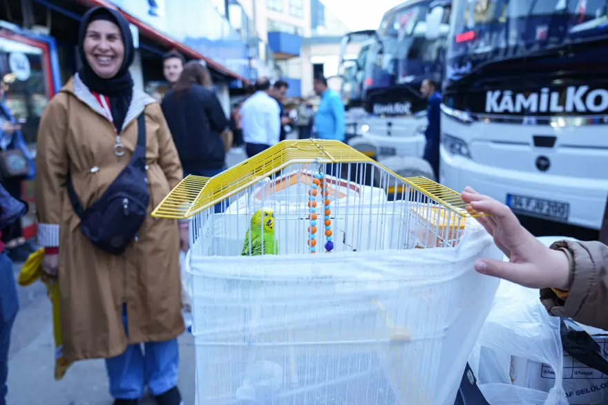 İstanbul Otogarı'nda bayram yoğunluğu 2