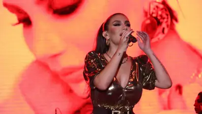 İrem Derici konserinde faciadan dönüldü