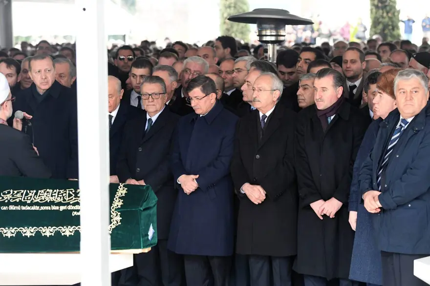 Yavuz Yılmaz son yolculuğuna uğurlandı 27 Yavuz Yılmaz son yolculuğuna uğurlandı 27