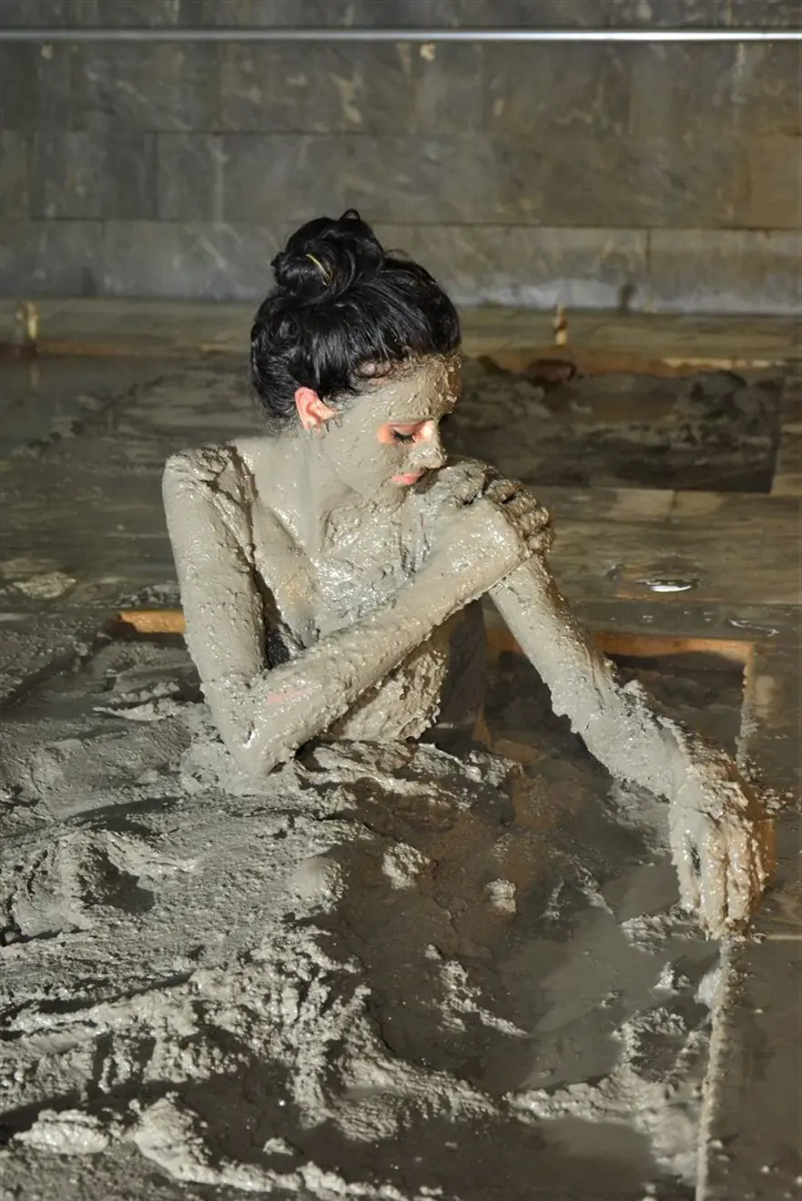 2 bin yıllık Hüdai Kaplıcaları bol mineralli suyuyla turistlerin ilgi odağı oldu 3