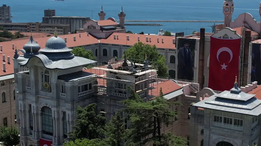 Üsküdar'da tarihi binanın kubbesi yanarak çökmüştü: Çalışmalar havadan görüntülendi 7
